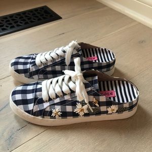 Betsey Johnson Edna Slip-On Sneakers / Slides